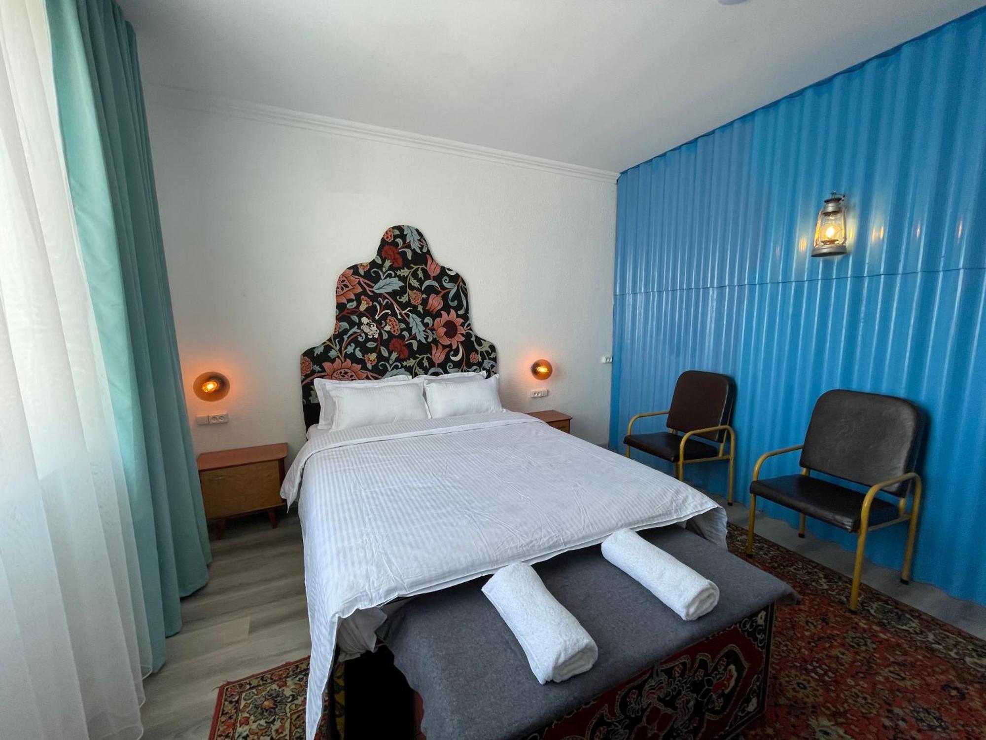 Duet Hostel & Hotel Karakol Exteriér fotografie