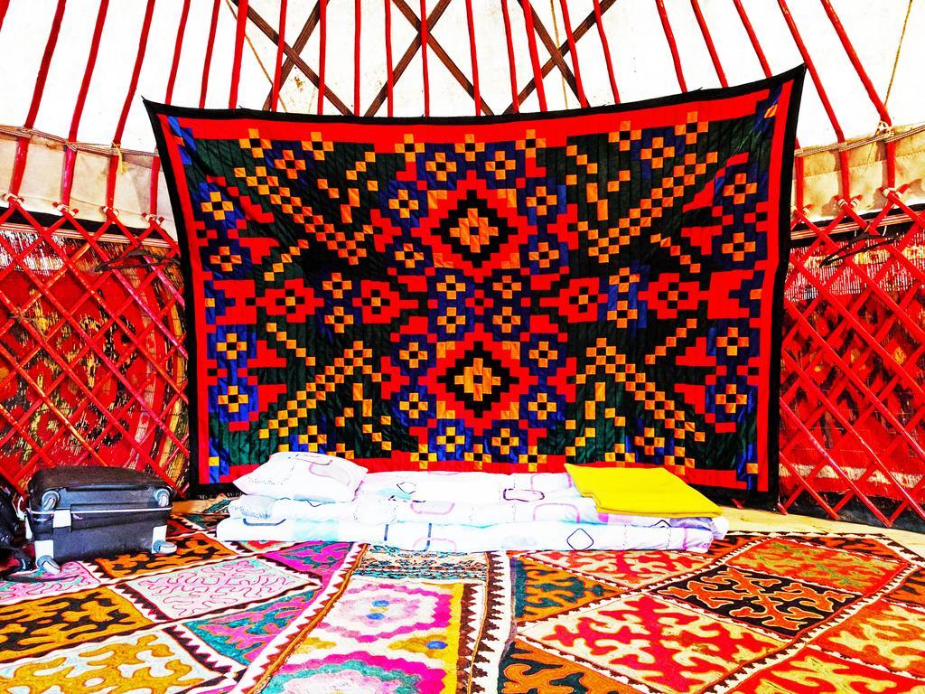 Duet Hostel & Hotel Karakol Exteriér fotografie